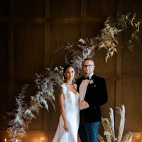 Ethereal Fort Garry Gate Elegance (Winnipeg Wedding Photographers Collective, Bond)