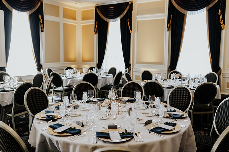 Grand Ballroom III wedding reception (navy, gold). Photo by Reanne Berard Photography.